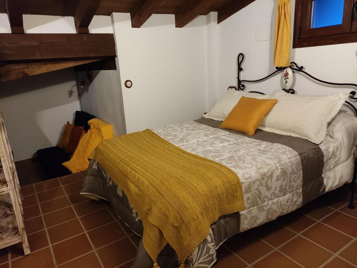 아레나스 데 산 페드로 La Casa De La Abuela Amalia 아파트 외부 사진